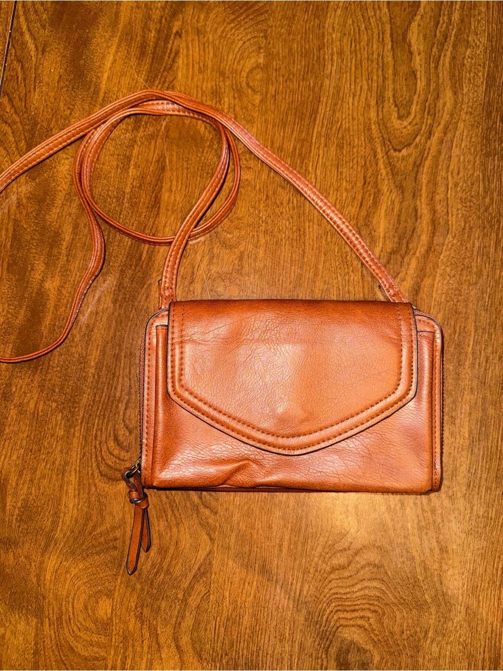 Women's Leather Crossbody Wallet in Cognac Brown